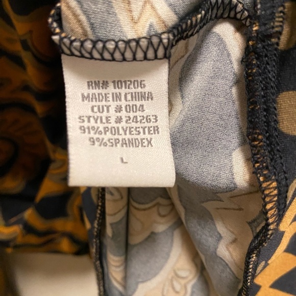 Soft Surroundings Beaded Damask V-Neck Tunic - Picture 5 of 8